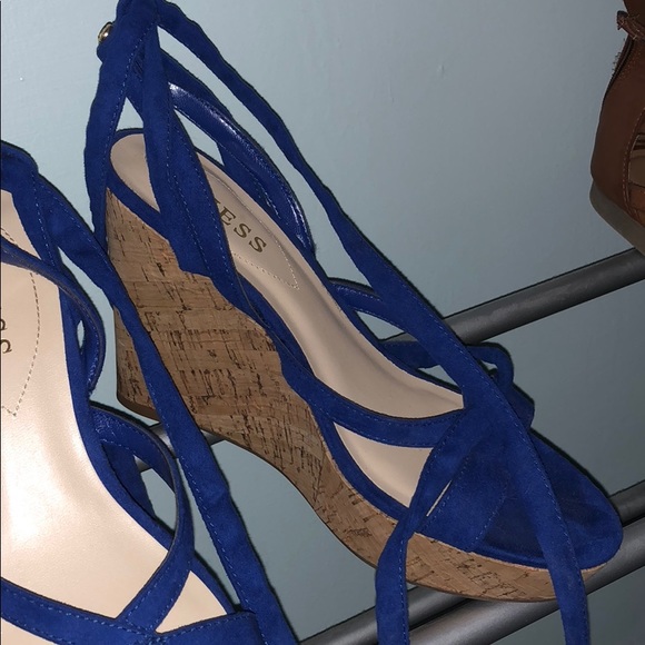 Guess Sandal - Picture 2 of 2